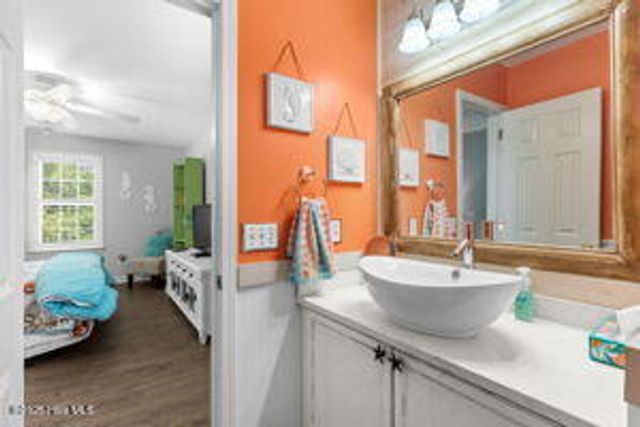 124 NE 15th Street, Oak Island, NC 28465