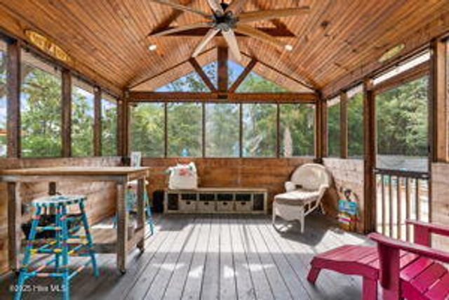 124 NE 15th Street, Oak Island, NC 28465