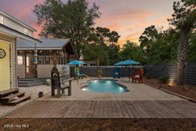 124 NE 15th Street, Oak Island, NC 28465