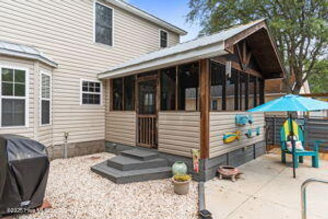 124 NE 15th Street, Oak Island, NC 28465