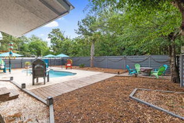 124 NE 15th Street, Oak Island, NC 28465