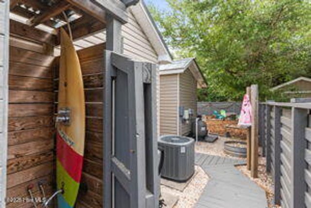 124 NE 15th Street, Oak Island, NC 28465