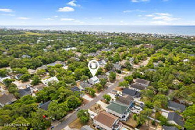 124 NE 15th Street, Oak Island, NC 28465