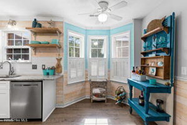 124 NE 15th Street, Oak Island, NC 28465