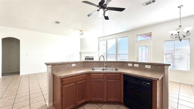 1648 Northview Drive, Grand Prairie, TX 75051