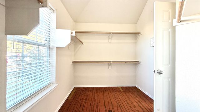 1648 Northview Drive, Grand Prairie, TX 75051