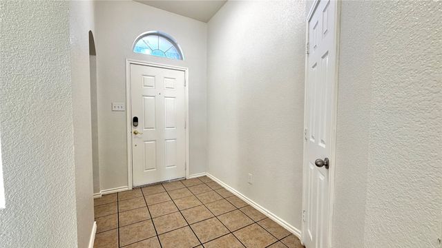 1648 Northview Drive, Grand Prairie, TX 75051