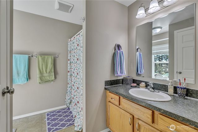 10 E Lynda Lane W, Shelton, WA 98584