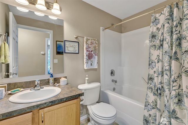 10 E Lynda Lane W, Shelton, WA 98584