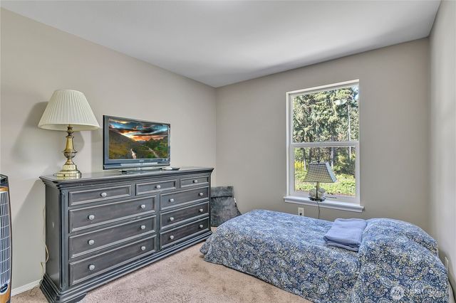 10 E Lynda Lane W, Shelton, WA 98584