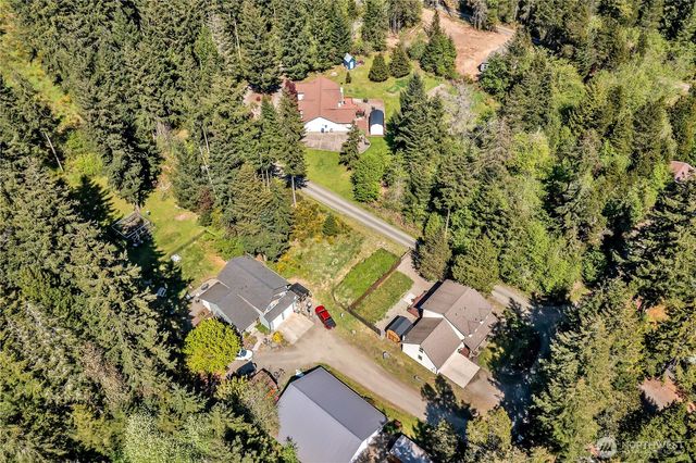 10 E Lynda Lane W, Shelton, WA 98584