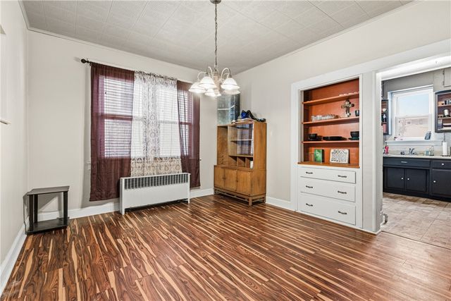 526 Dippold Ave, Baden, PA 15005