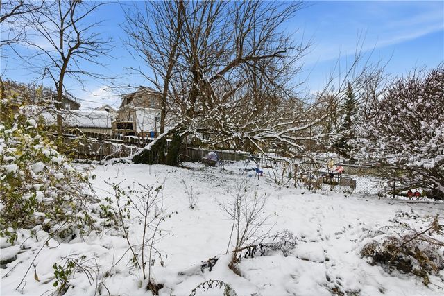 526 Dippold Ave, Baden, PA 15005