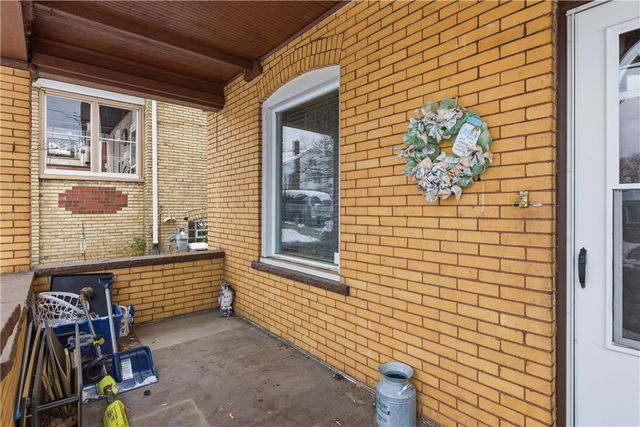 526 Dippold Ave, Baden, PA 15005