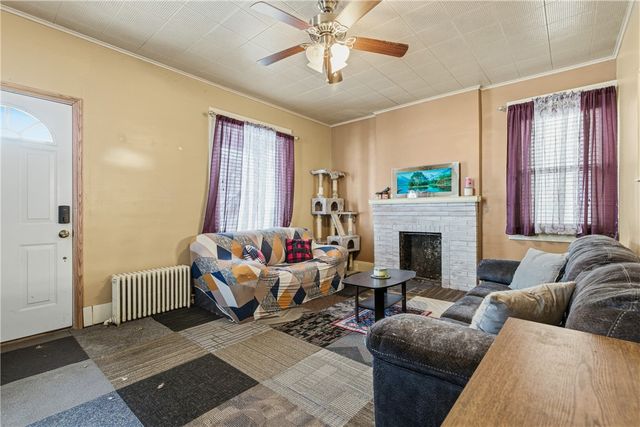 526 Dippold Ave, Baden, PA 15005