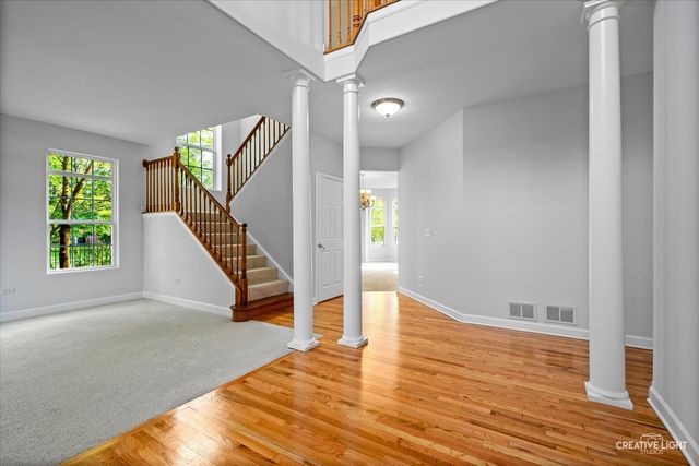 1938 Barrington Avenue, Bolingbrook, IL 60490