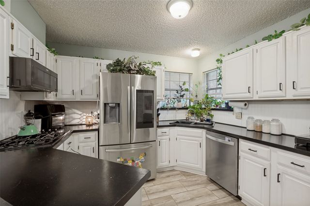 1006 Ridgeview, Carrollton, TX 75007