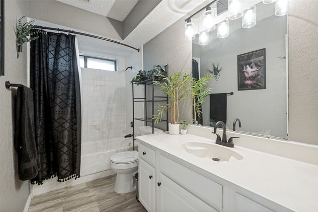 1006 Ridgeview, Carrollton, TX 75007