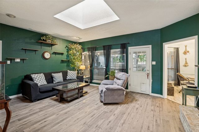 1006 Ridgeview, Carrollton, TX 75007