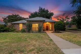 1006 Ridgeview, Carrollton, TX 75007
