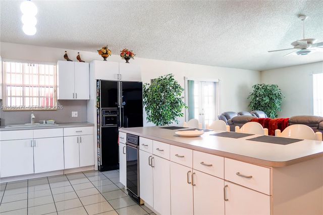 661 NE 4th Pl, Hialeah, FL 33010