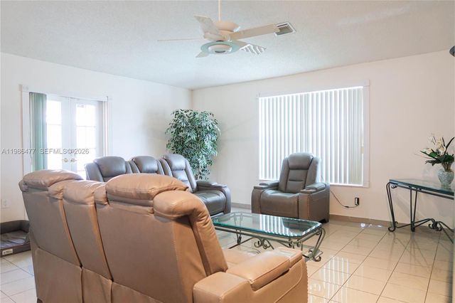 661 NE 4th Pl, Hialeah, FL 33010