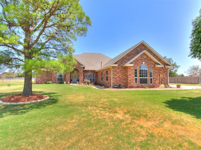 10712 Sundance Drive, Yukon, OK 73099