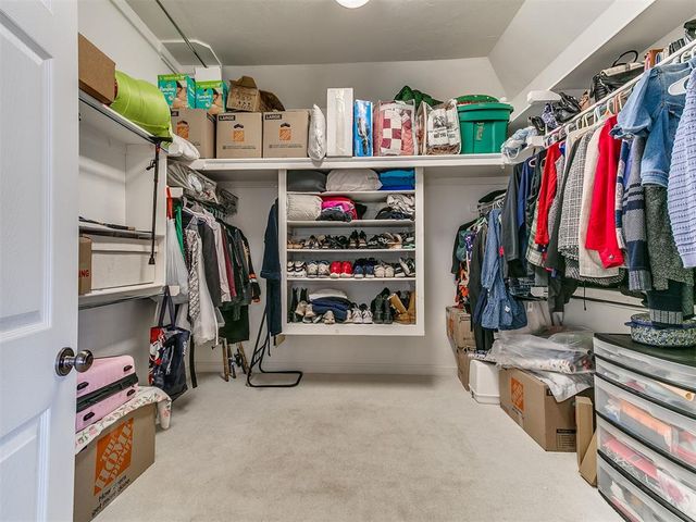 10712 Sundance Drive, Yukon, OK 73099