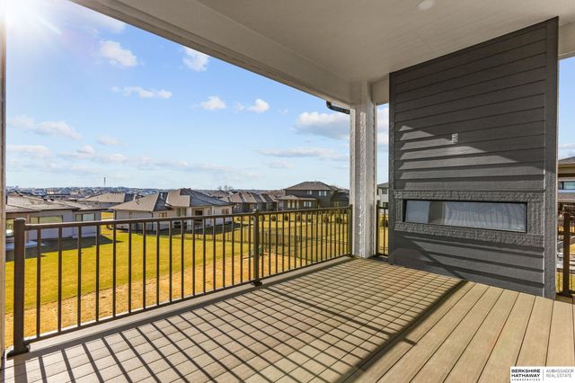 21109 Atwood Avenue, Elkhorn, NE 68022