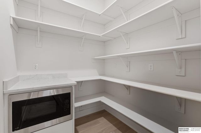 21109 Atwood Avenue, Elkhorn, NE 68022