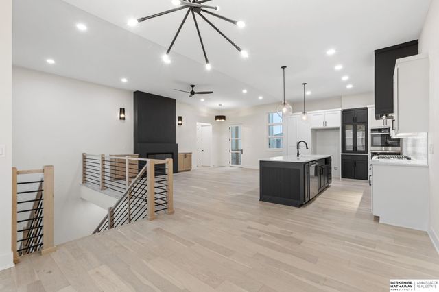 21109 Atwood Avenue, Elkhorn, NE 68022