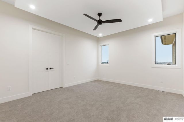 21109 Atwood Avenue, Elkhorn, NE 68022