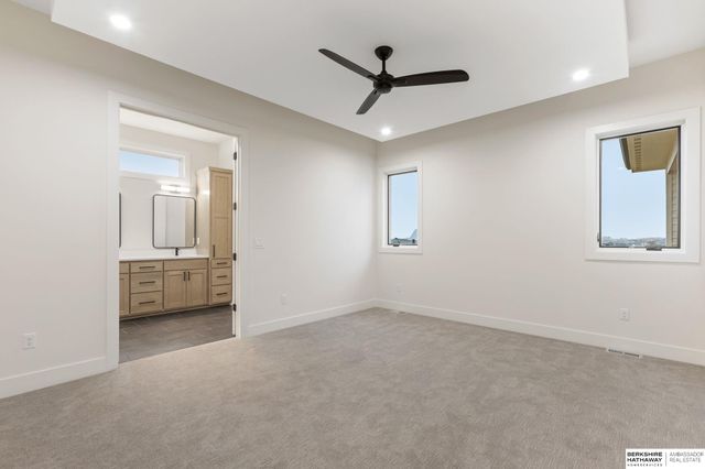 21109 Atwood Avenue, Elkhorn, NE 68022