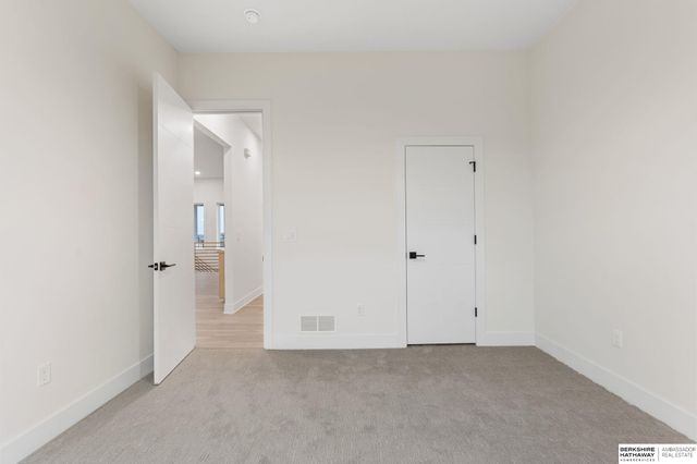 21109 Atwood Avenue, Elkhorn, NE 68022