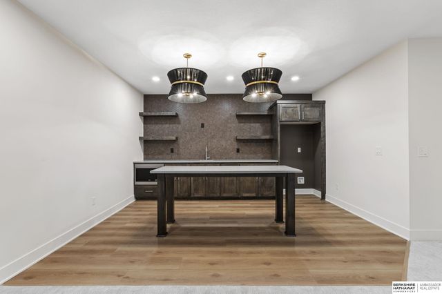 21109 Atwood Avenue, Elkhorn, NE 68022