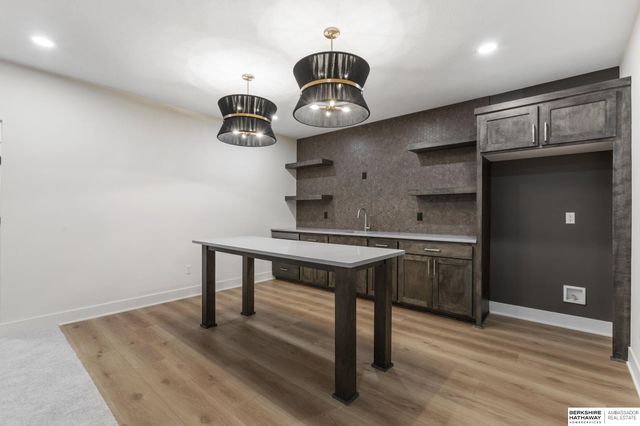 21109 Atwood Avenue, Elkhorn, NE 68022