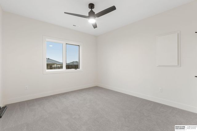 21109 Atwood Avenue, Elkhorn, NE 68022