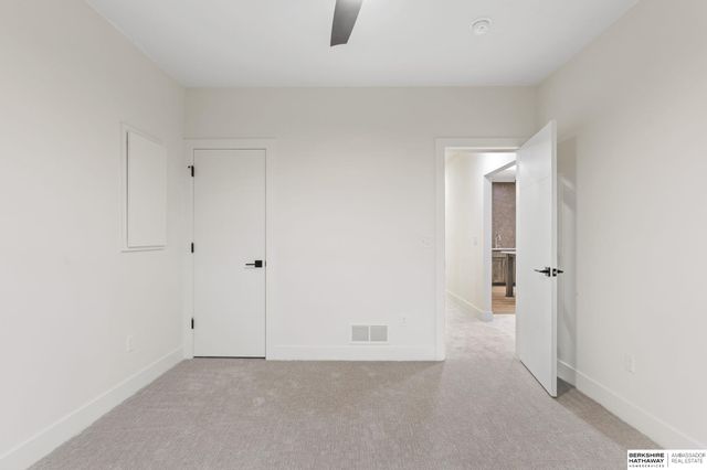 21109 Atwood Avenue, Elkhorn, NE 68022