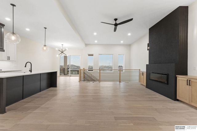 21109 Atwood Avenue, Elkhorn, NE 68022