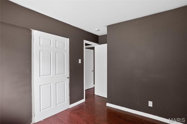 1729 Foley Drive, St Louis, MO 63136