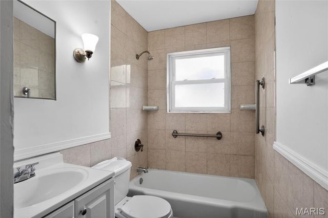 1729 Foley Drive, St Louis, MO 63136
