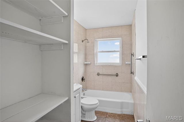 1729 Foley Drive, St Louis, MO 63136