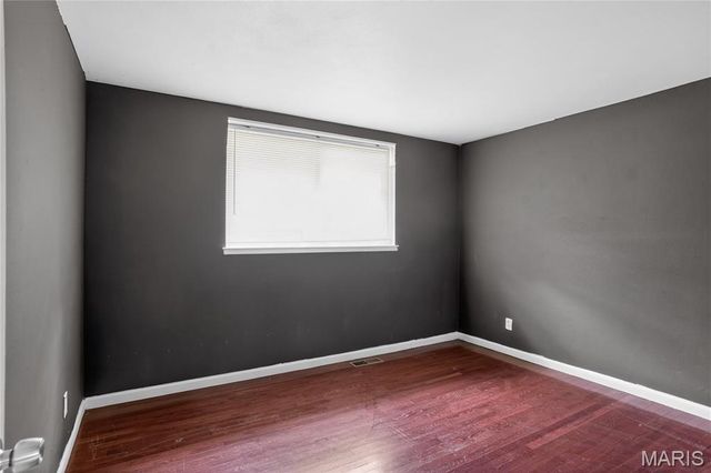 1729 Foley Drive, St Louis, MO 63136