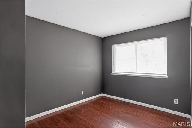 1729 Foley Drive, St Louis, MO 63136