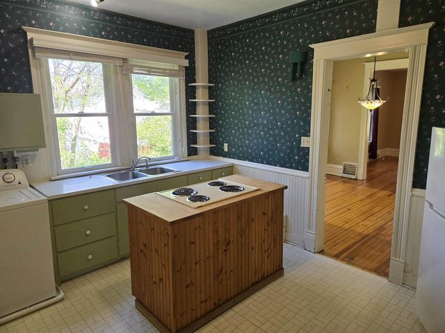 1724 Parmenter Street, Middleton, WI 53562