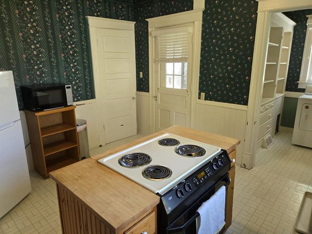 1724 Parmenter Street, Middleton, WI 53562