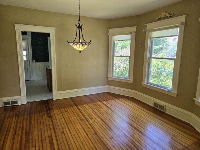1724 Parmenter Street, Middleton, WI 53562