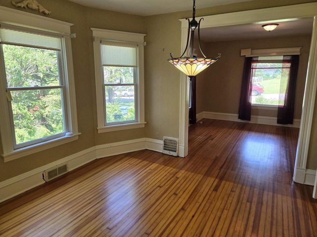 1724 Parmenter Street, Middleton, WI 53562