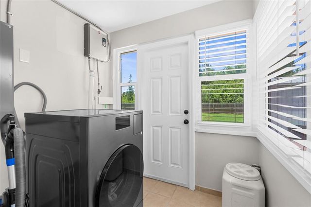 219 DARST AVENUE, Punta Gorda, FL 33950