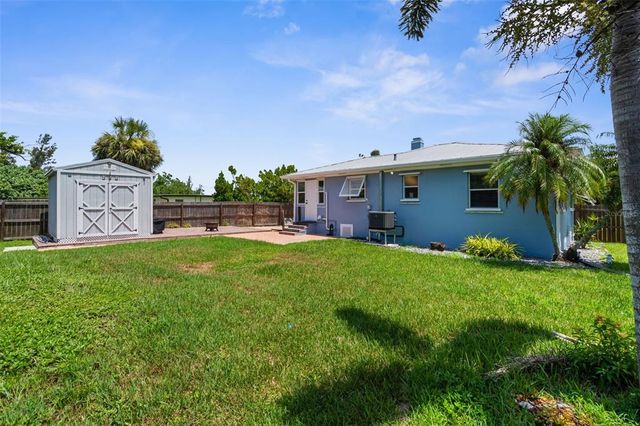 219 DARST AVENUE, Punta Gorda, FL 33950